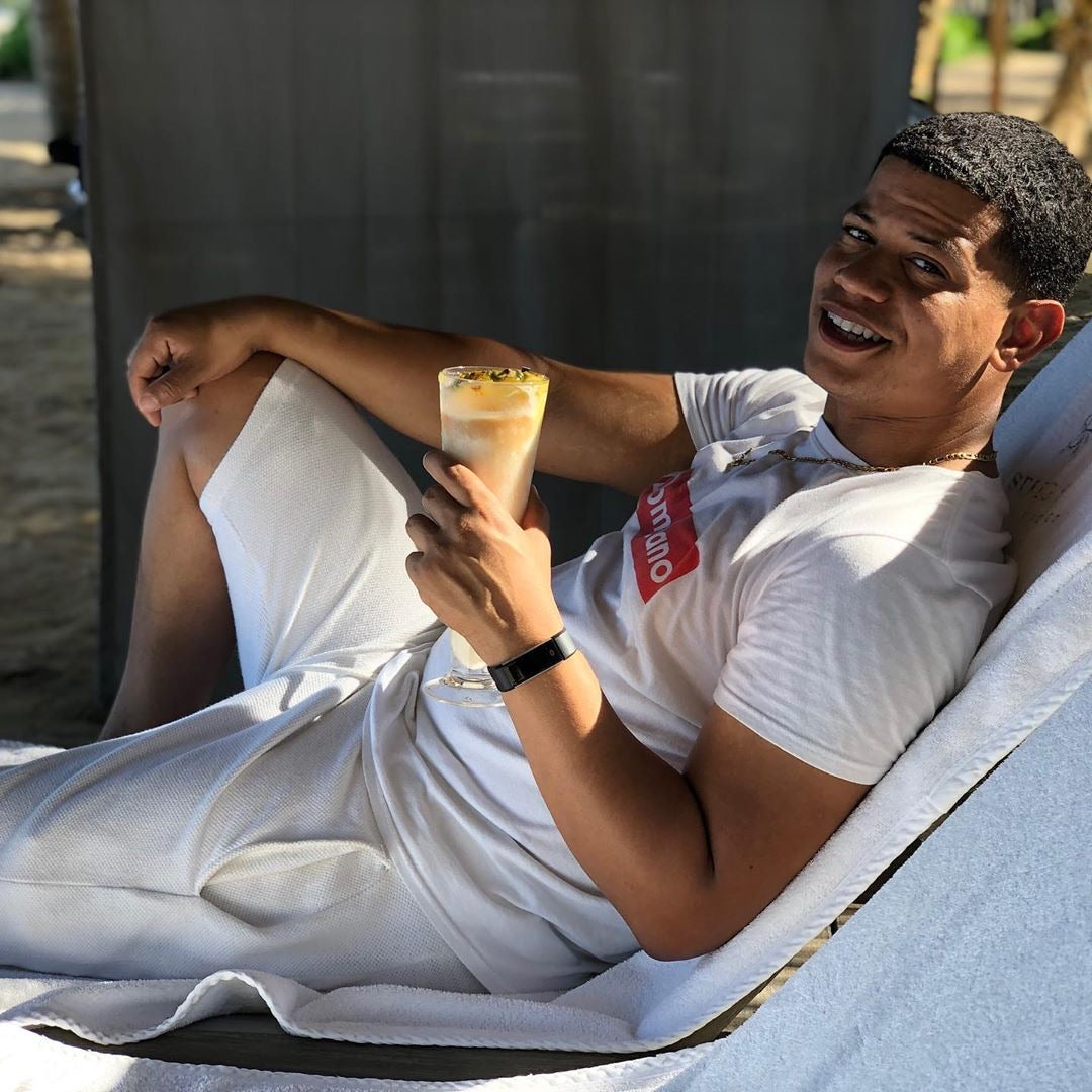 Dominicano T-Shirt  - 2020 - DominicanGirlfriend.com - Frases Dominicanas - República Dominicana Lifestyle Graphic T-Shirts Streetwear & Accessories - New York - Bronx - Washington Heights - Miami - Florida - Boca Chica - USA - Dominican Clothing