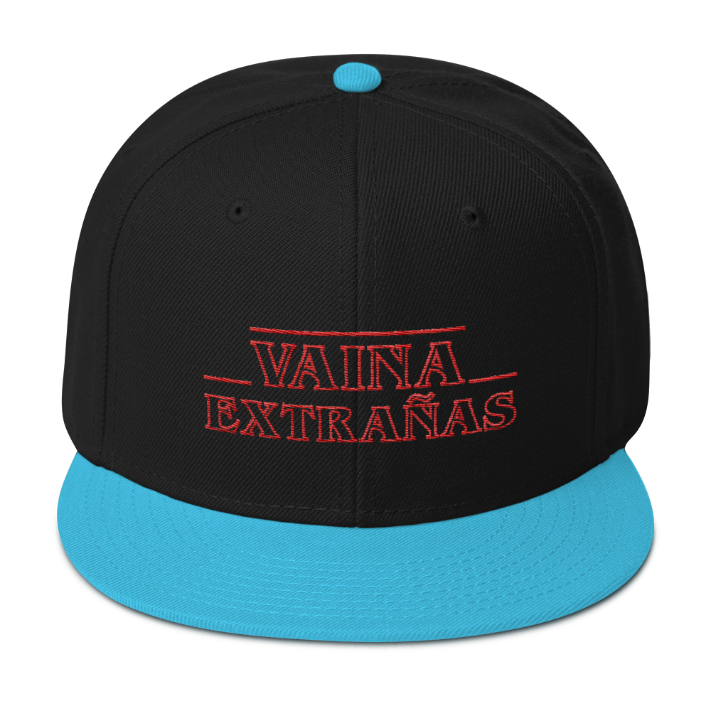 Vaina Extrañas Snapback Hat  - 2020 - DominicanGirlfriend.com - Frases Dominicanas - República Dominicana Lifestyle Graphic T-Shirts Streetwear & Accessories - New York - Bronx - Washington Heights - Miami - Florida - Boca Chica - USA - Dominican Clothing