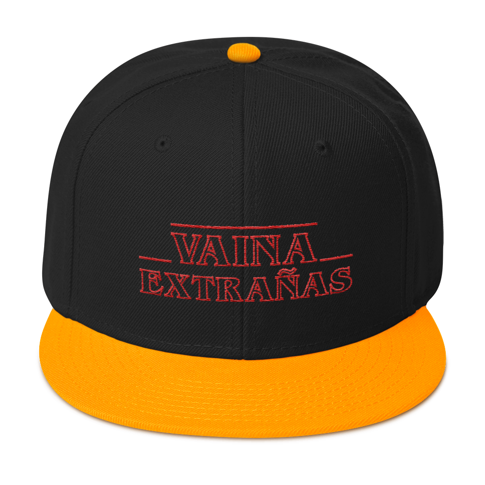 Vaina Extrañas Snapback Hat  - 2020 - DominicanGirlfriend.com - Frases Dominicanas - República Dominicana Lifestyle Graphic T-Shirts Streetwear & Accessories - New York - Bronx - Washington Heights - Miami - Florida - Boca Chica - USA - Dominican Clothing