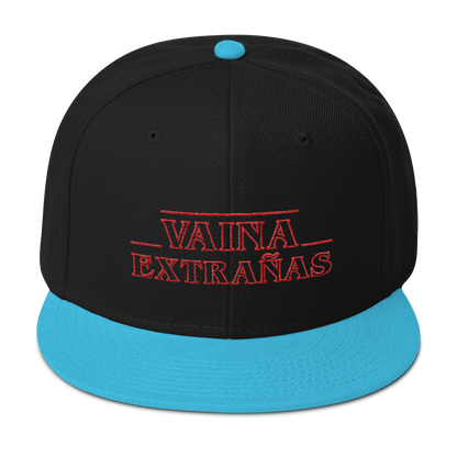 Vaina Extrañas Snapback Hat  - 2020 - DominicanGirlfriend.com - Frases Dominicanas - República Dominicana Lifestyle Graphic T-Shirts Streetwear & Accessories - New York - Bronx - Washington Heights - Miami - Florida - Boca Chica - USA - Dominican Clothing